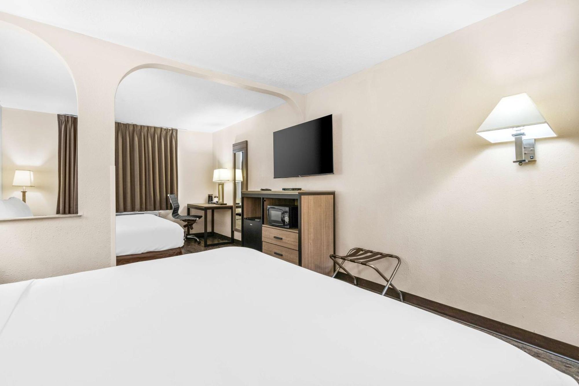 Surestay Hotel By Best Western Albuquerque Midtown Bagian luar foto